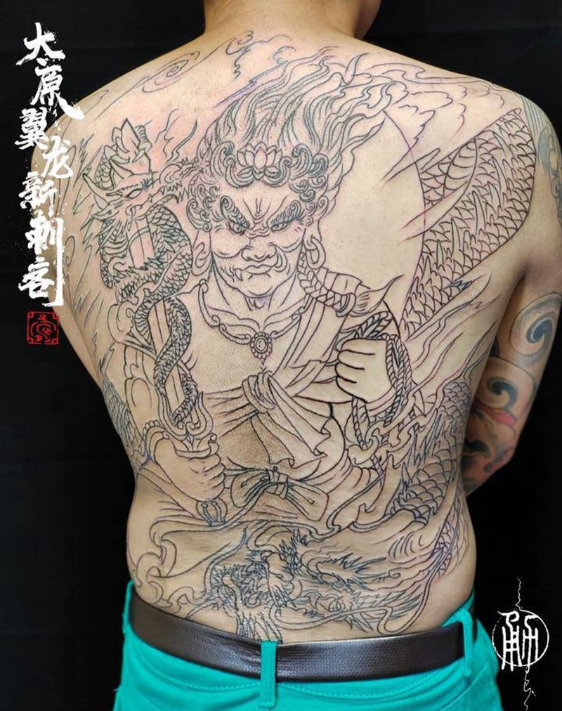 不动明王纹身图片_背部新传统纹身图案