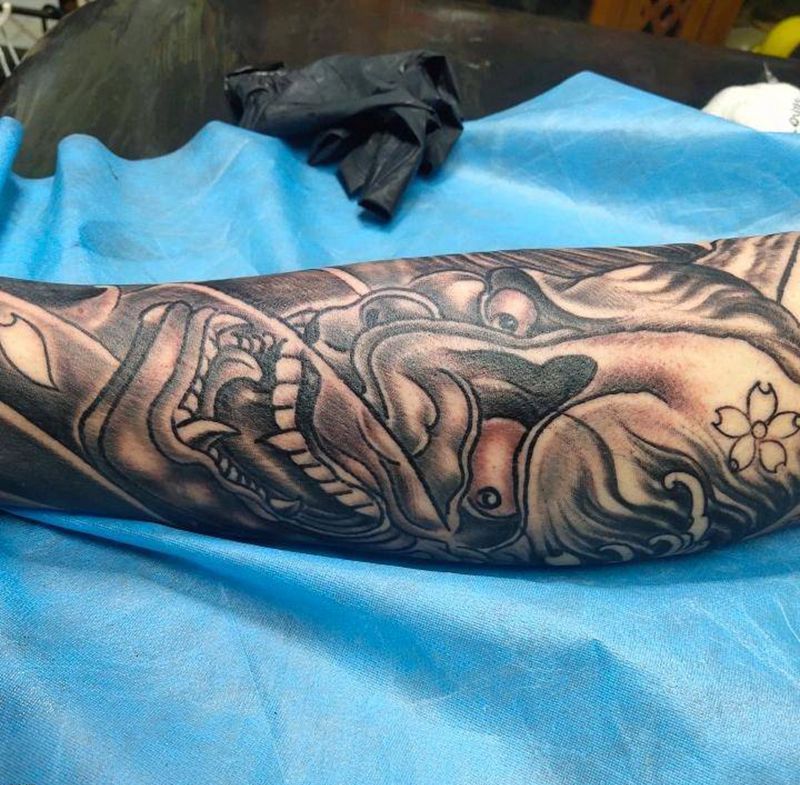 老传统包小腿纹身图片_腿部老传统纹身图案