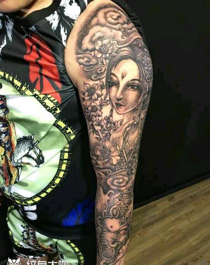 明月艺妓纹身图片_肩部手臂手部传统动物人物鬼神成品手稿纹身图案