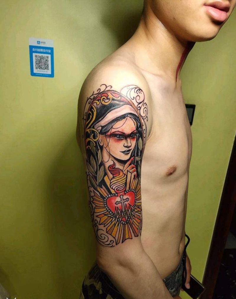 欧美美女纹身图片_手臂纹身图案