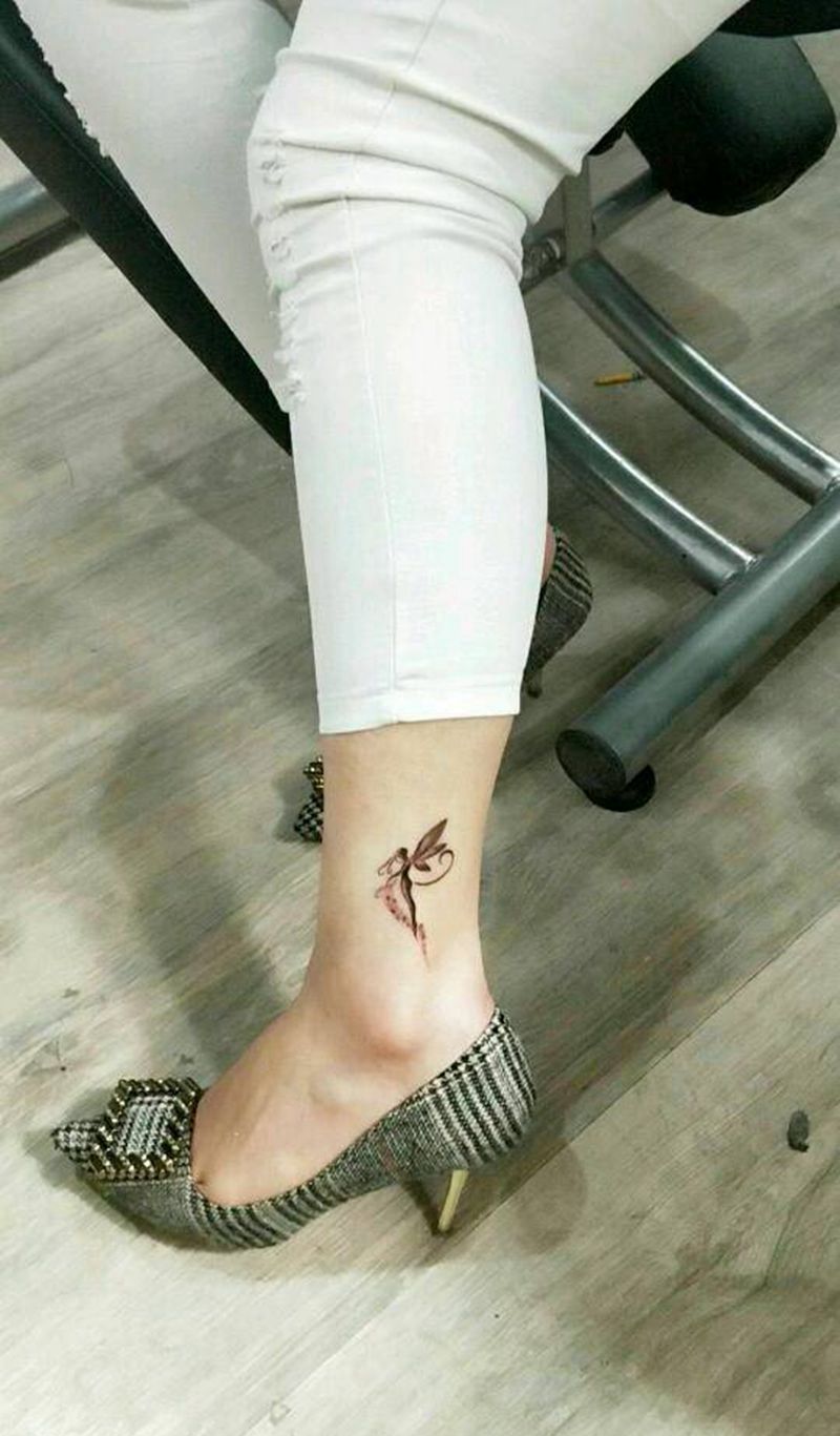 花仙子纹身图片_脚部清新人物成品纹身图案