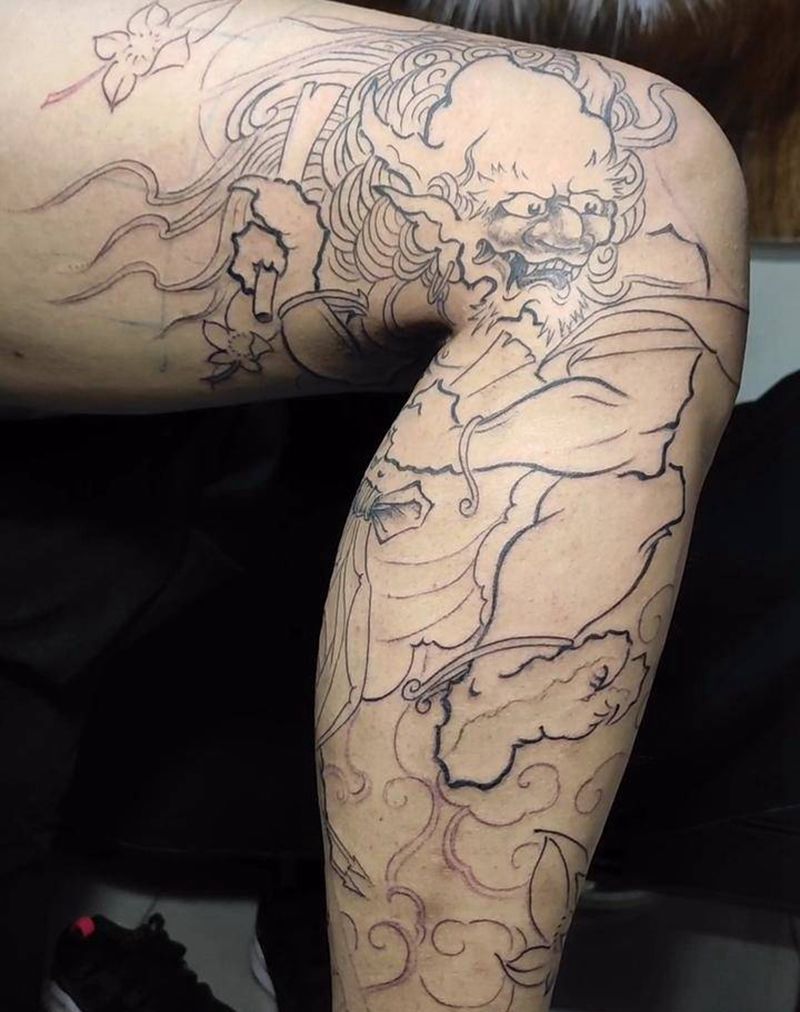 雷神小花腿纹身图片_腿部新传统纹身图案