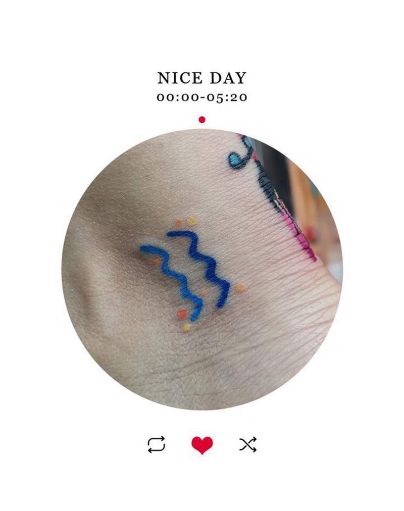 水瓶座狮子座纹身图片_腿部脚部水彩花体字星座纹身水瓶座纹身狮子座纹身纹身图案