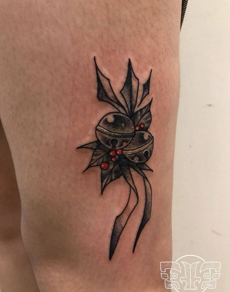 铃铛纹身图片_成品腿部静物清新纹身图案