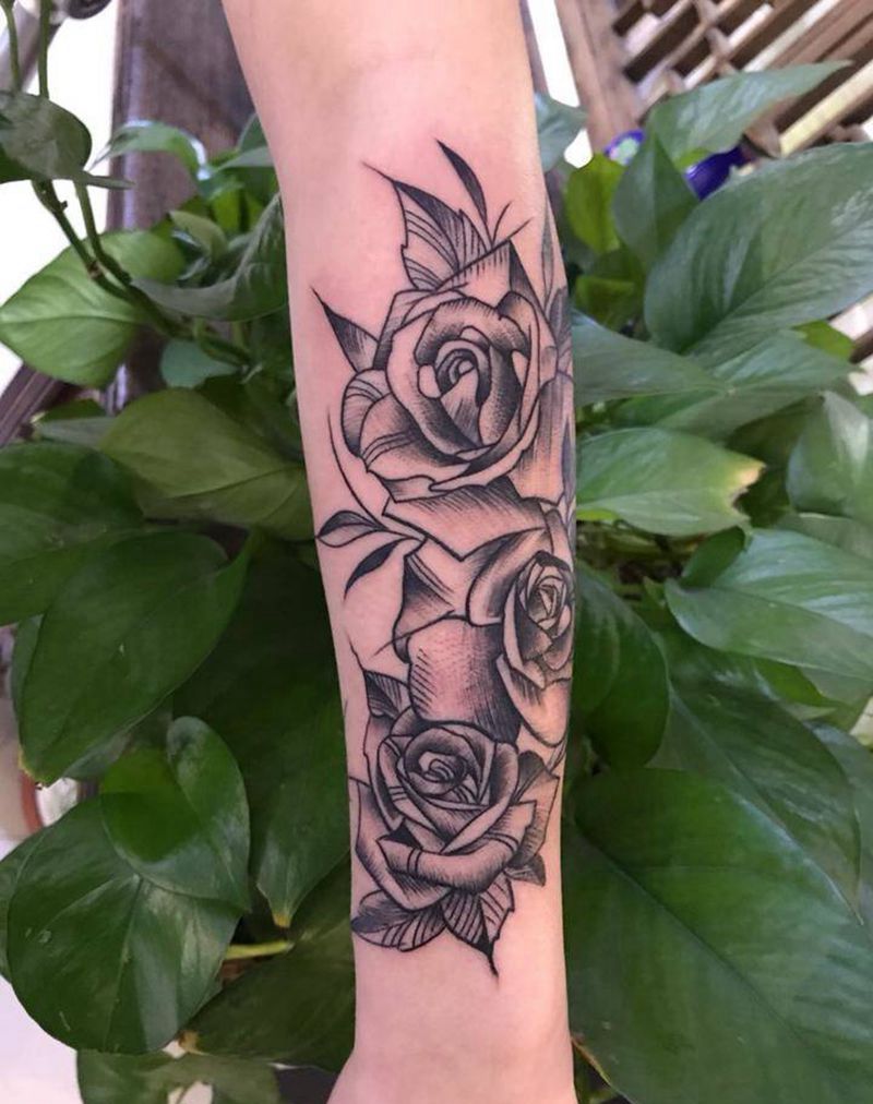 玫瑰纹身图片_手臂点刺纹身图案