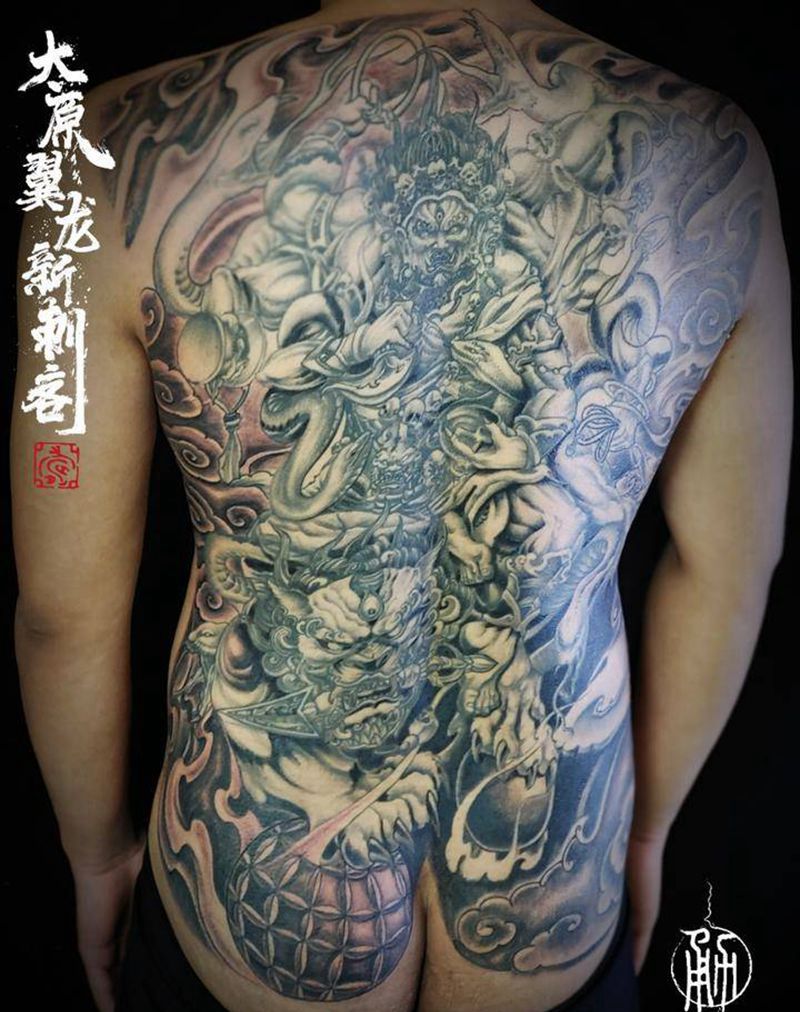 本店加边改成大满背纹身图片_背部新传统纹身图案