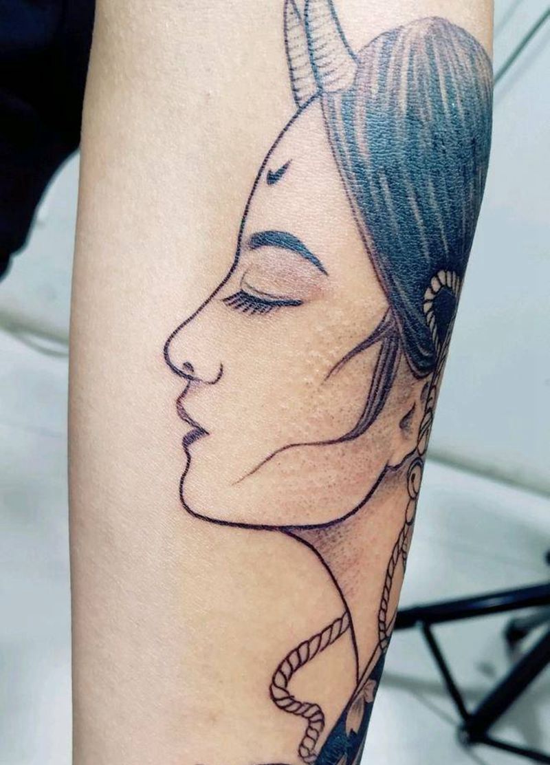 妖伎纹身图片_手臂点刺艺伎纹身图案