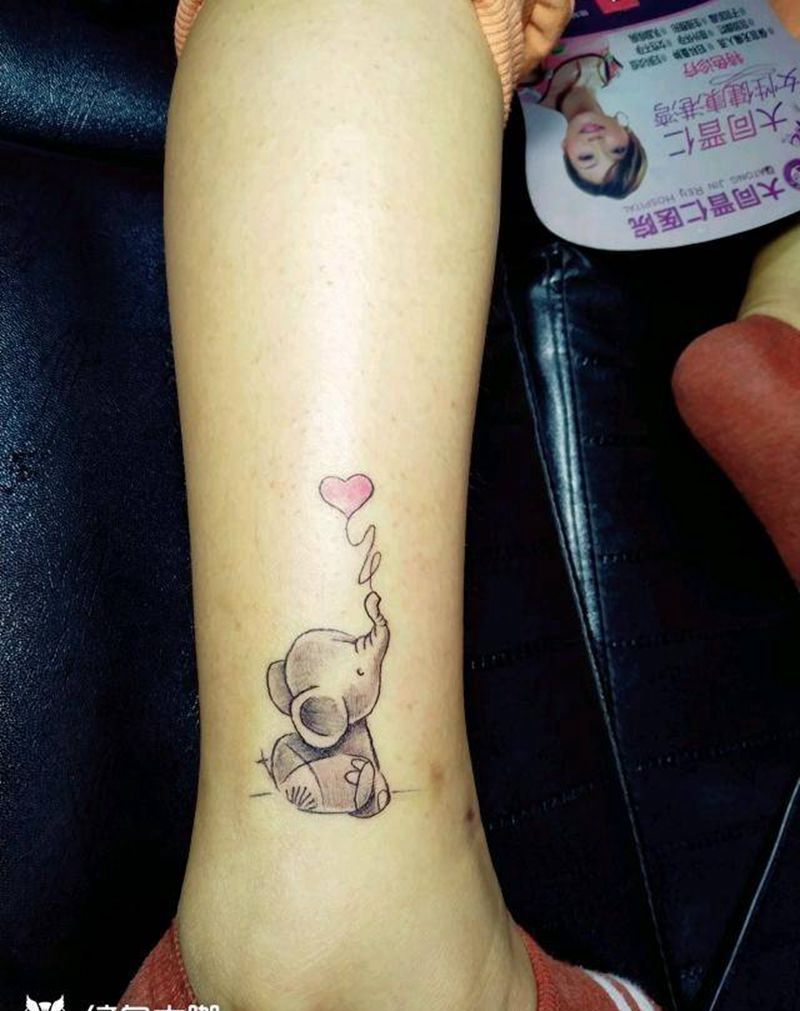 小象纹身图片_脚部小清新纹身图案