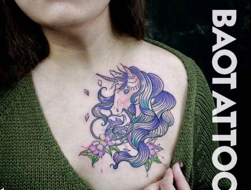 独角兽纹身图片_胸部清新原创成品纹身图案