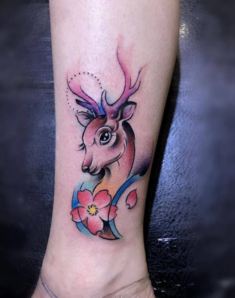 彩色小鹿纹身图片_腿部水彩纹身图案