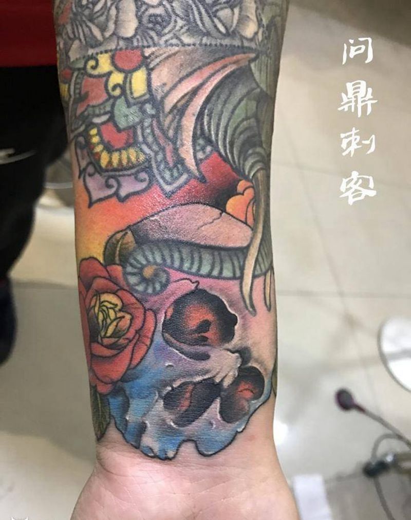 彩色骷髅纹身图片_手臂传统欧美原创人物纹身图案