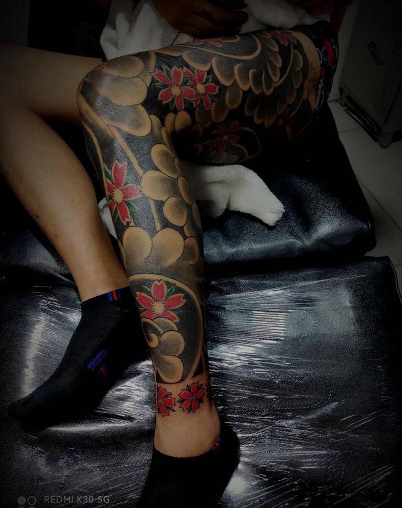 花腿纹身图片_腿部老传统纹身图案