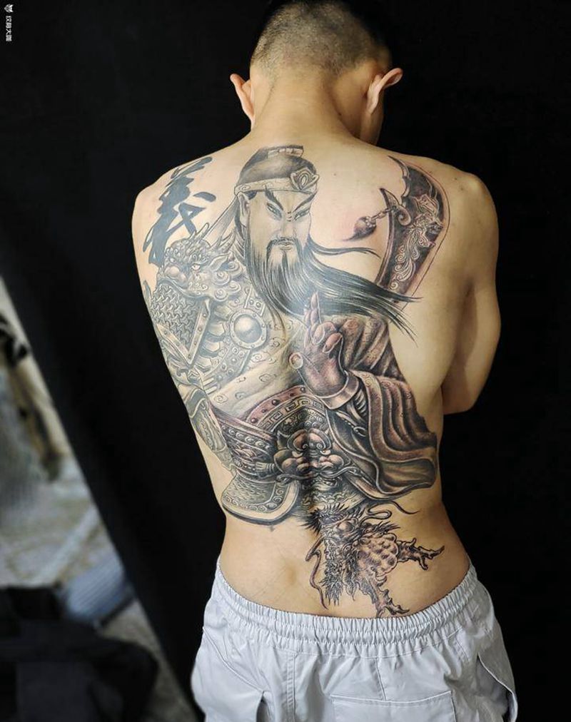 关公纹身图片_背部新传统纹身图案