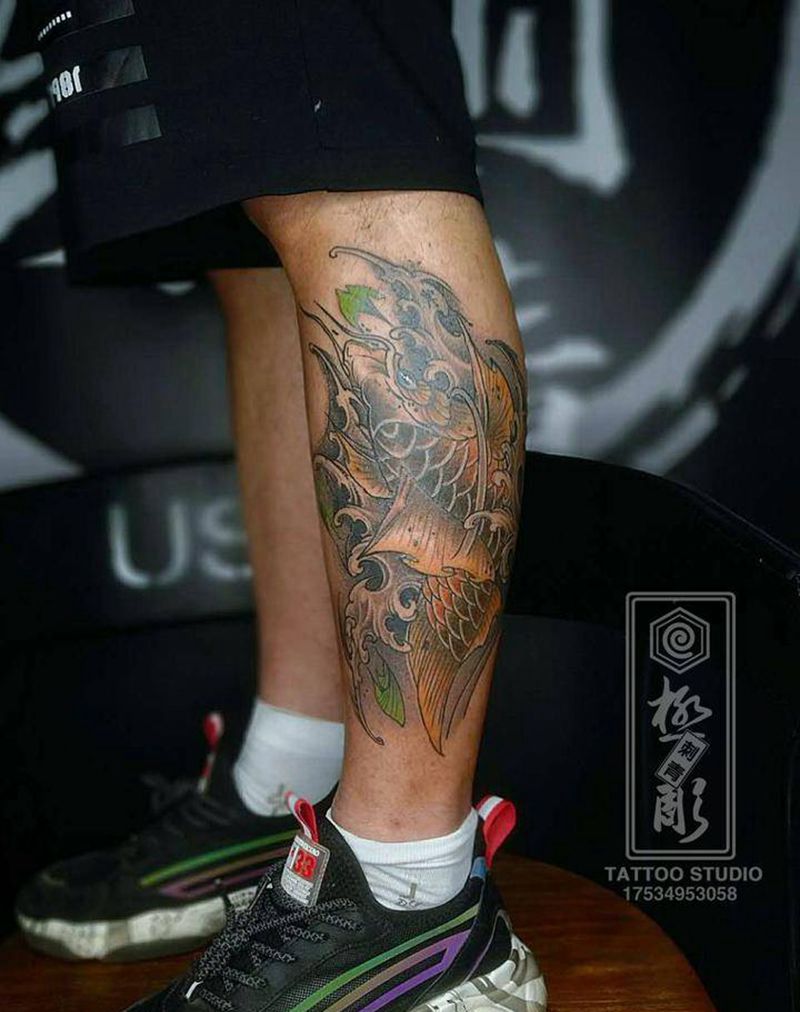 锦鲤纹身图片_腿部新传统纹身图案