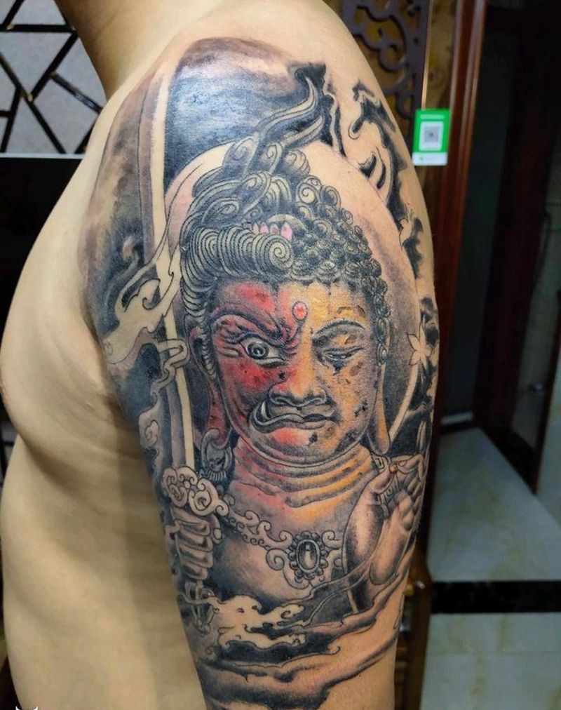 不动明王纹身图片_手臂肩部老传统纹身图案