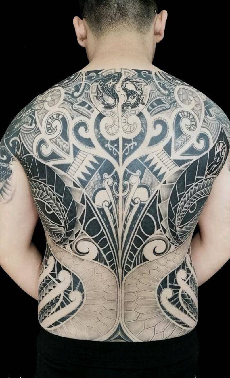 图腾纹身图片_背部图腾纹身图案