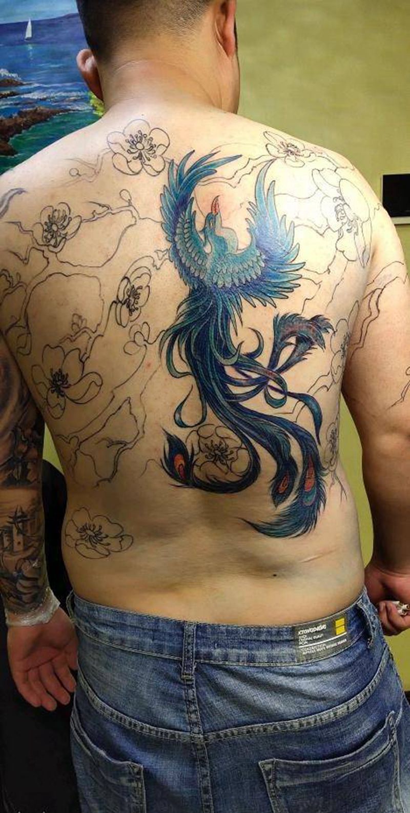 网红图纹身图片_背部新传统纹身图案