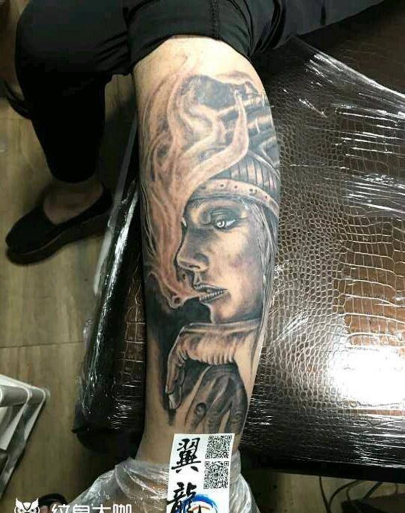 欧美美女纹身图片_腿部欧美成品手稿纹身图案