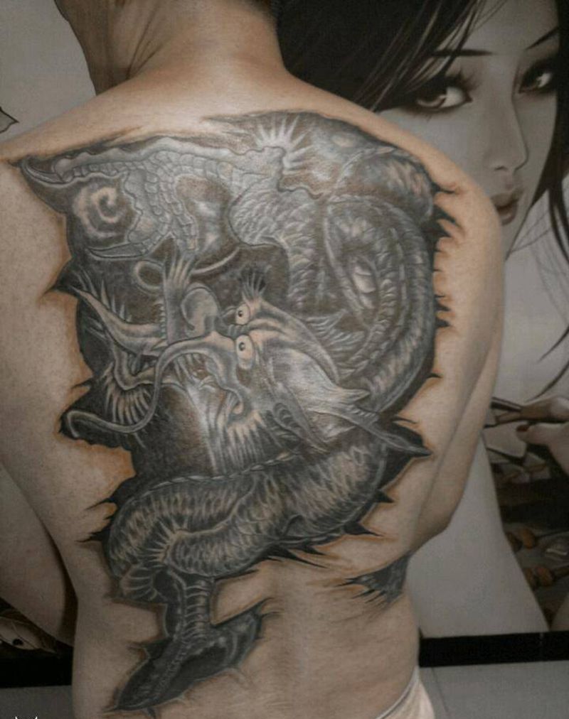 龙纹身图片_背部传统动物龙成品纹身图案