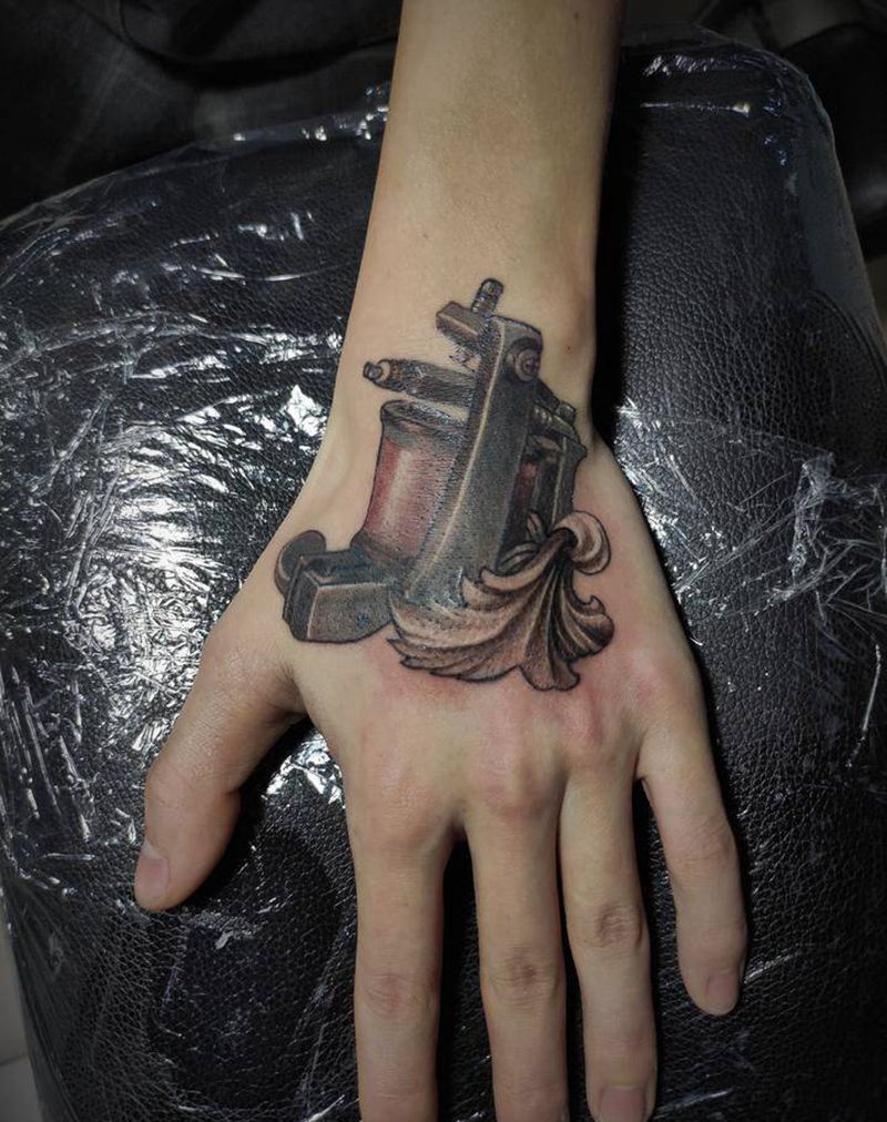 手背纹身机纹身图片_手部欧美写实手背纹身纹身图案