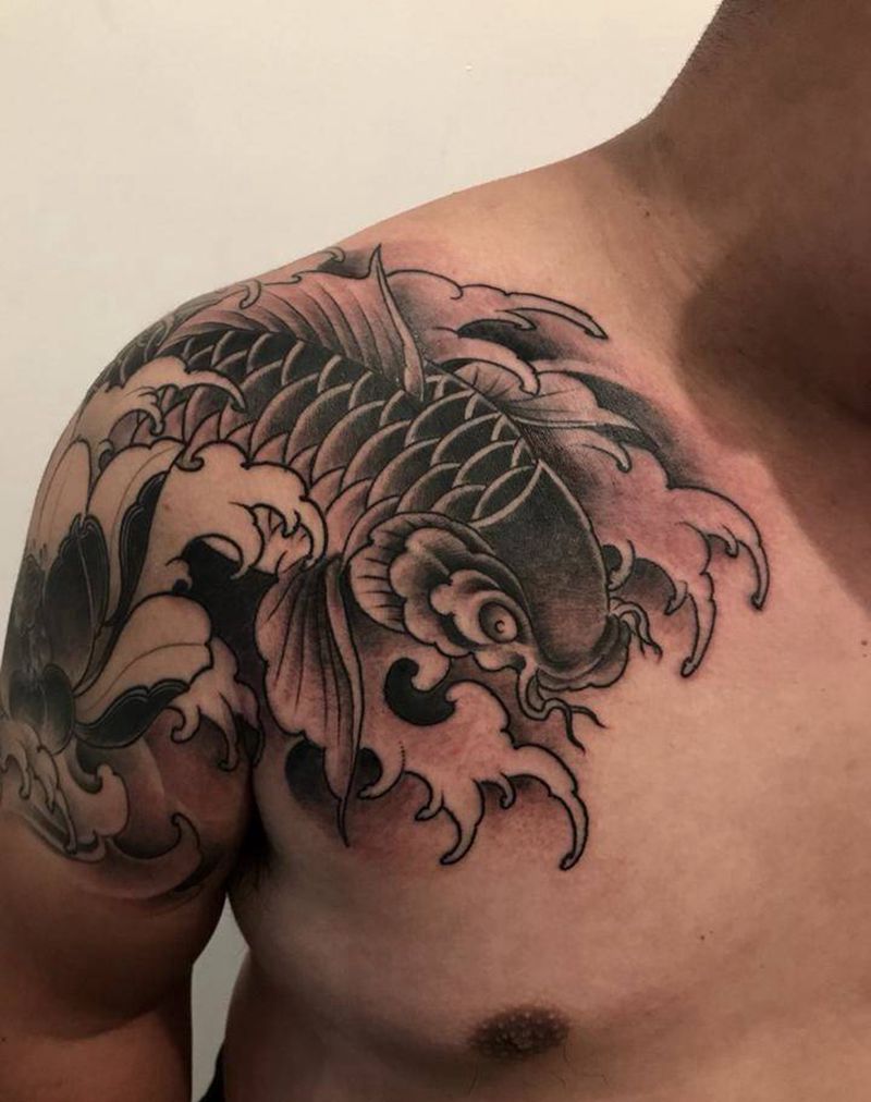 鲤鱼荷花半甲纹身图片_成品胸部传统动物植物纹身图案