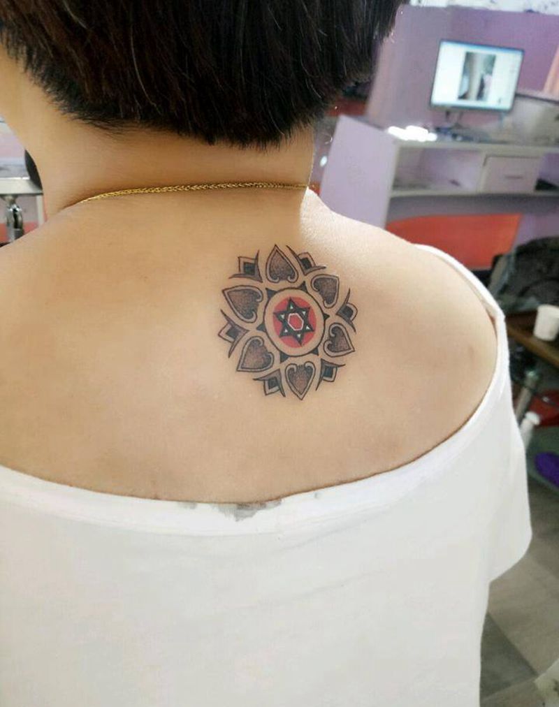 梵花图腾纹身图片_背部清新几何字符图腾成品纹身图案