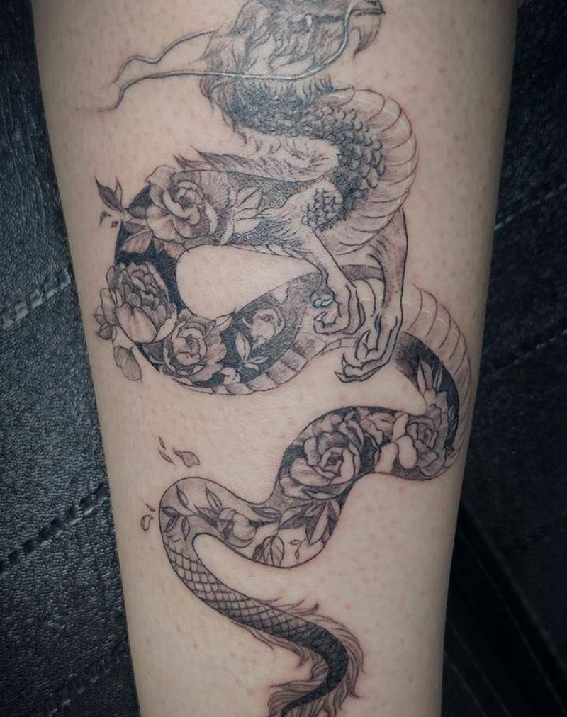 素花小龙纹身图片_腿部新传统素花龙纹身图案