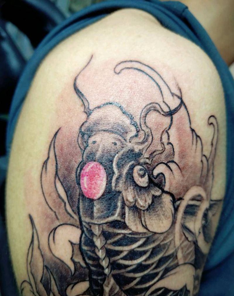 鲤鱼纹身图片_肩部新传统纹身图案