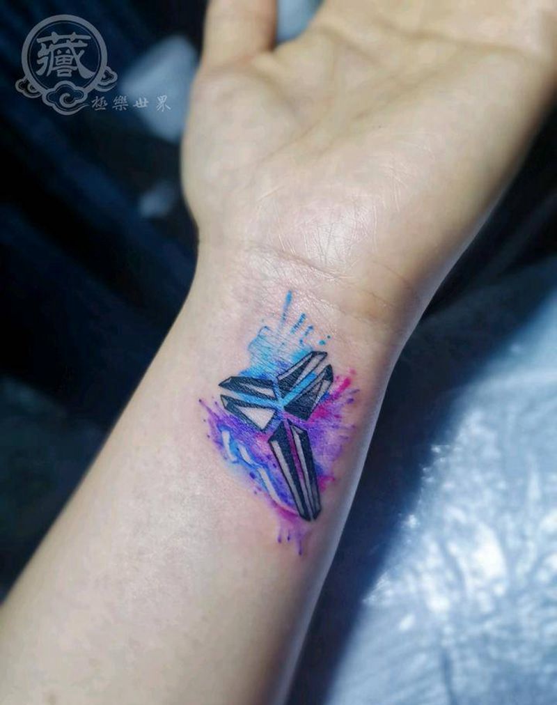 修改纹身图片_手部手臂新传统水彩黑曼巴科比水彩纹身图案