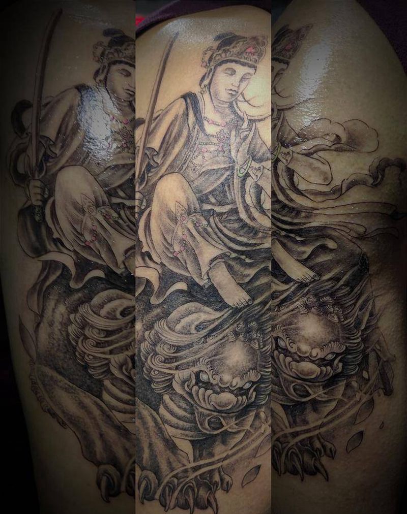 文殊菩萨遮盖小疤痕纹身图片_手臂肩部新传统点刺荧光纹身纹身图案