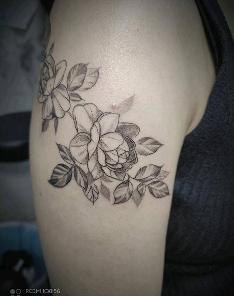 素花纹身图片_手臂欧美写实点刺素花纹身图案