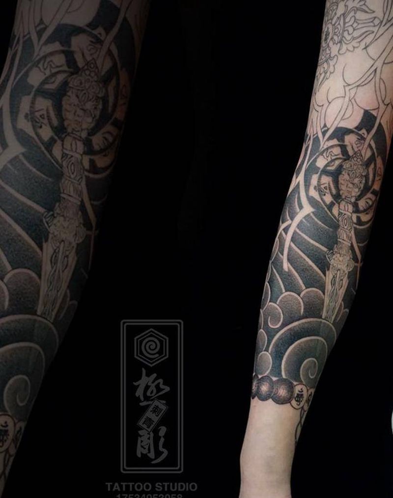 进度+1纹身图片_手臂传统纹身图案