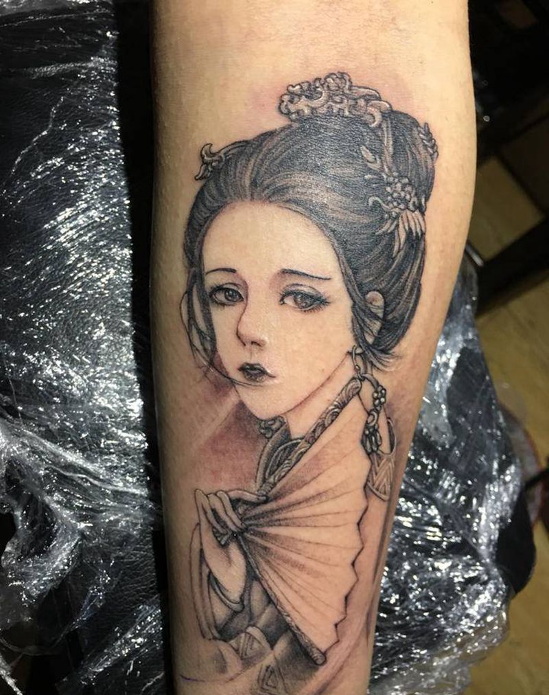 艺妓纹身图片_臀部纹身图案