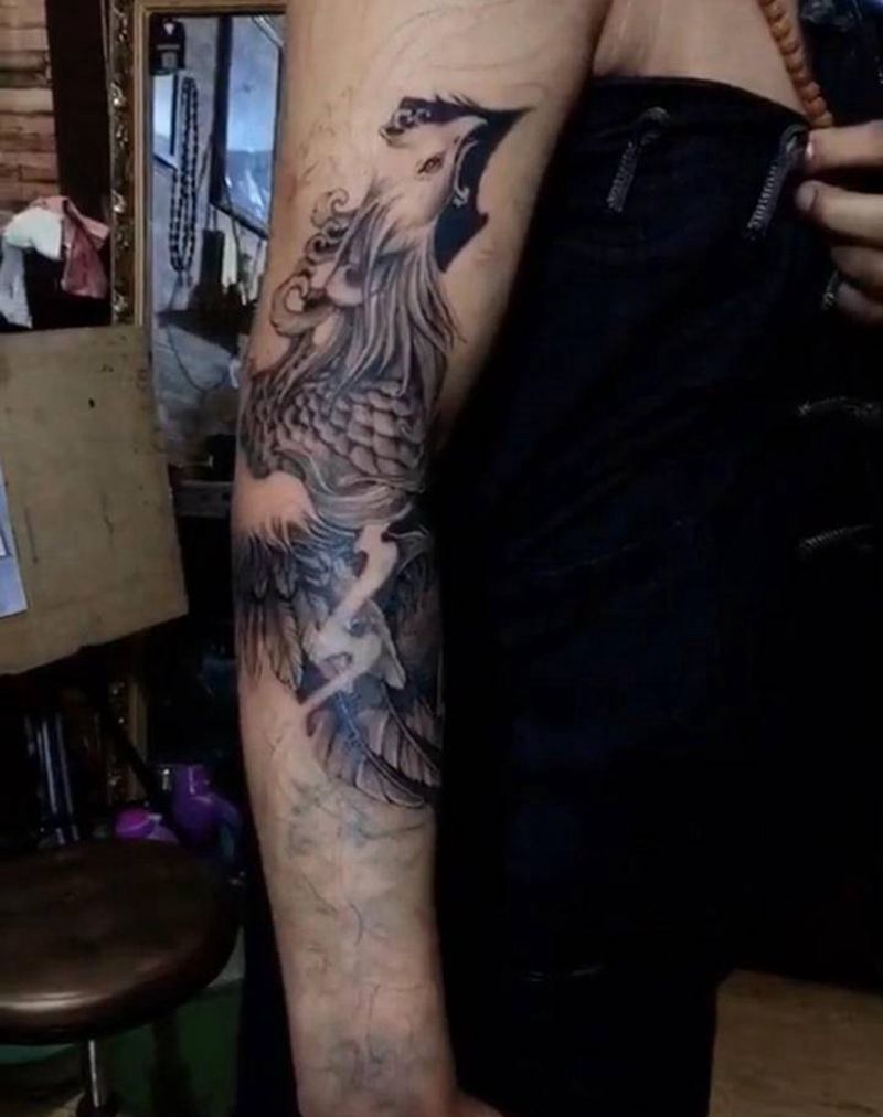 凤舞九天纹身图片_手臂纹身图案