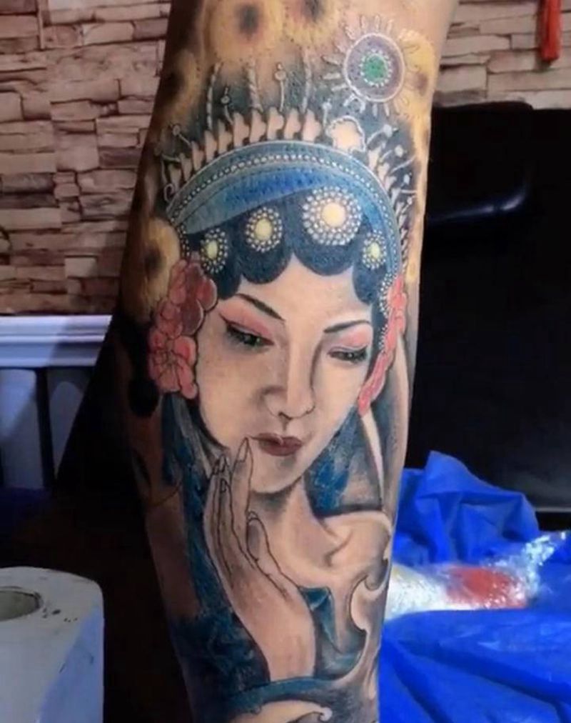 艺妓纹身图片_新传统纹身图案
