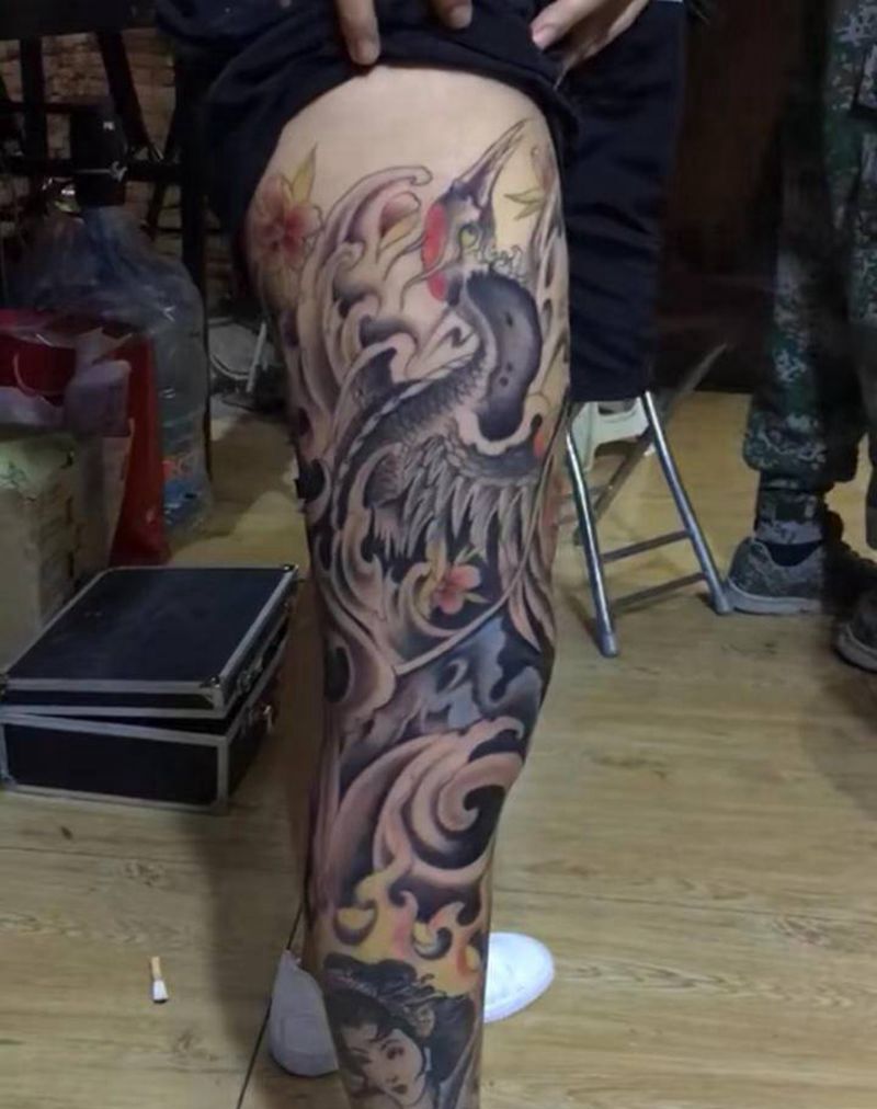 花腿纹身图片_新传统纹身图案