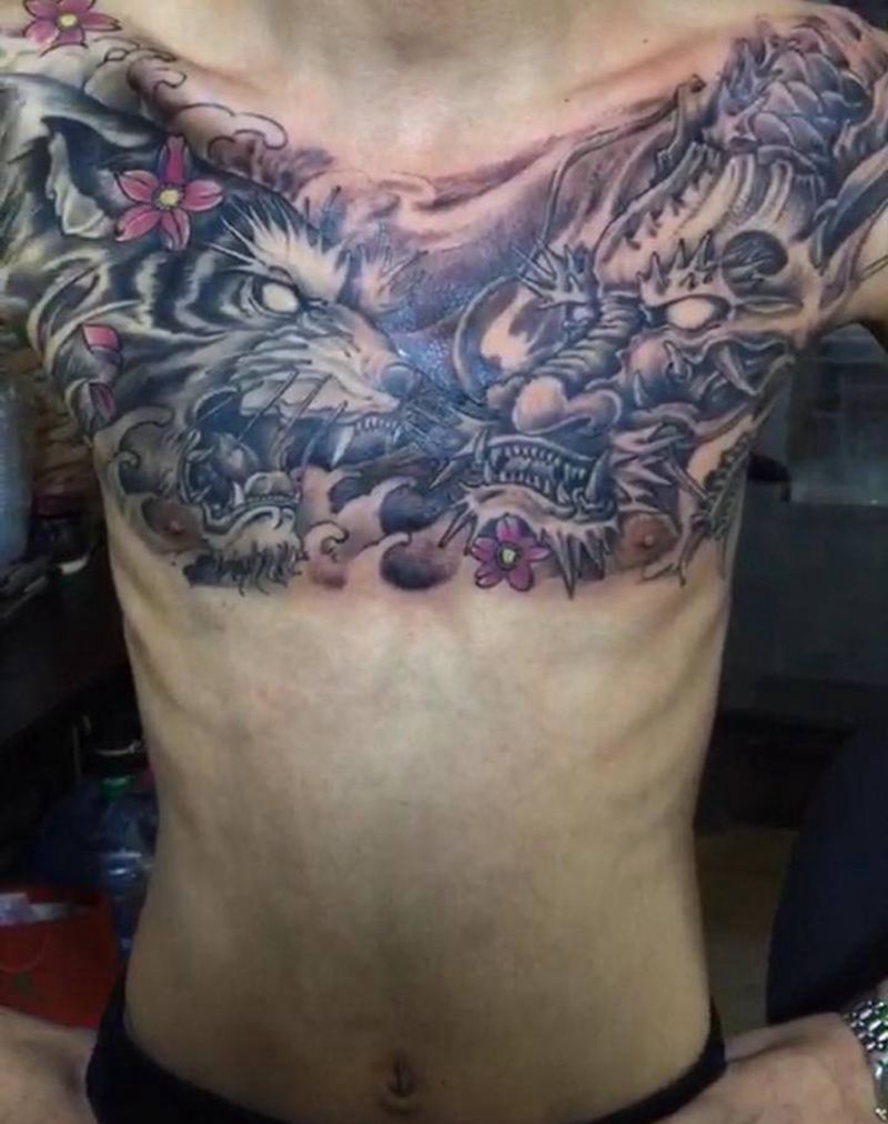 龙虎斗纹身图片_新传统纹身图案