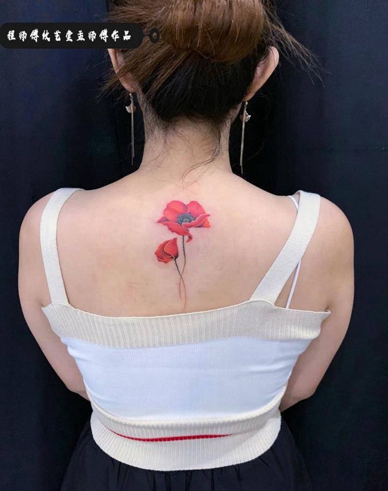 罂粟花纹身图片_背部欧美写实纹身图案