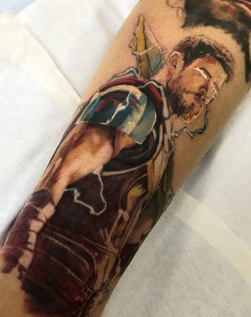 雷神纹身图片_腿部欧美写实雷神复仇者联盟纹身图案