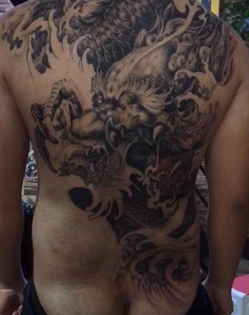 龙未完成纹身图片_新传统纹身图案