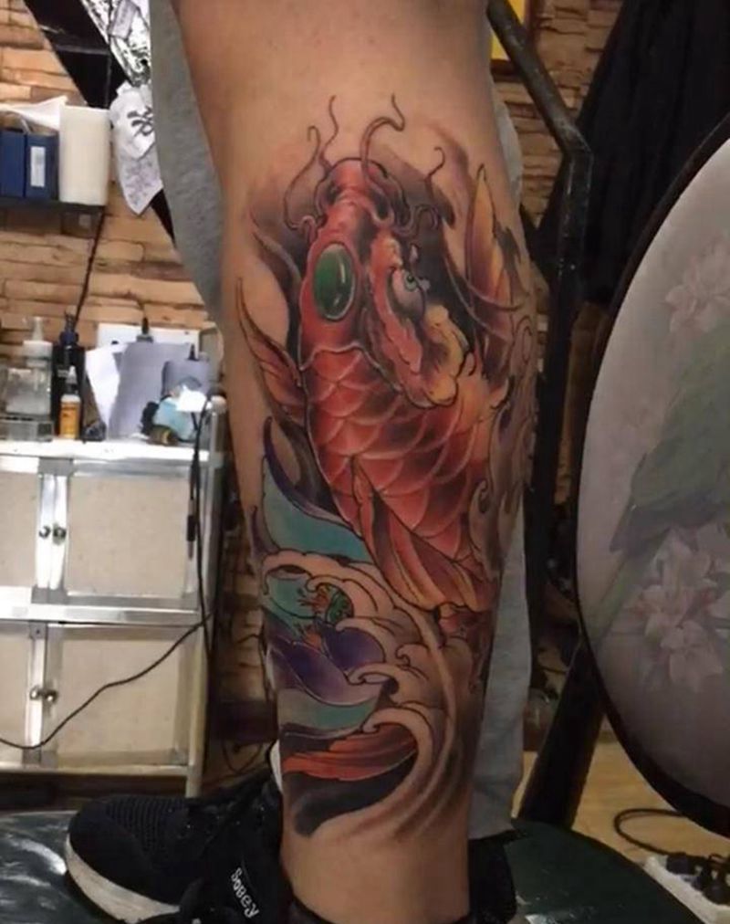 鲤鱼纹身图片_新传统纹身图案