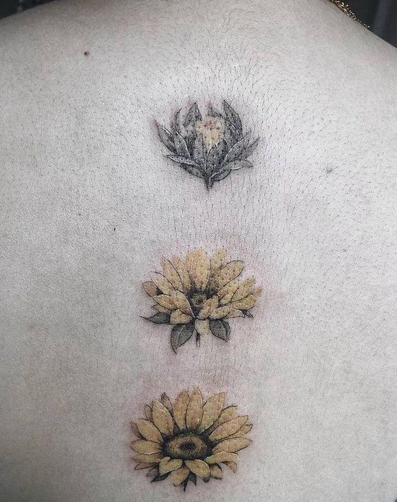 盛开的花纹身图片_水墨纹身图案