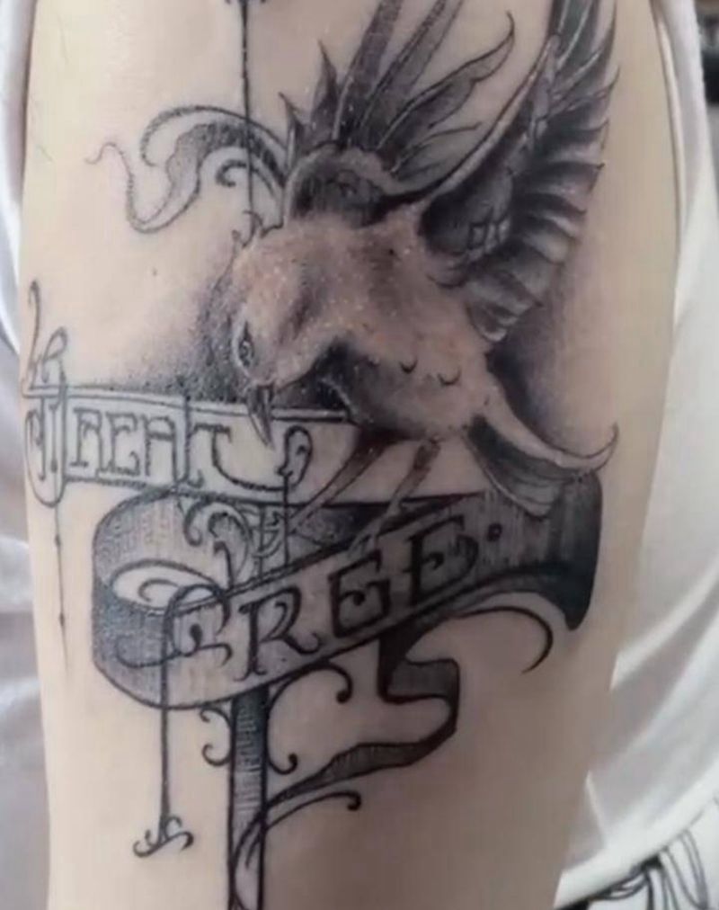 小鸟纹身图片_新传统纹身图案