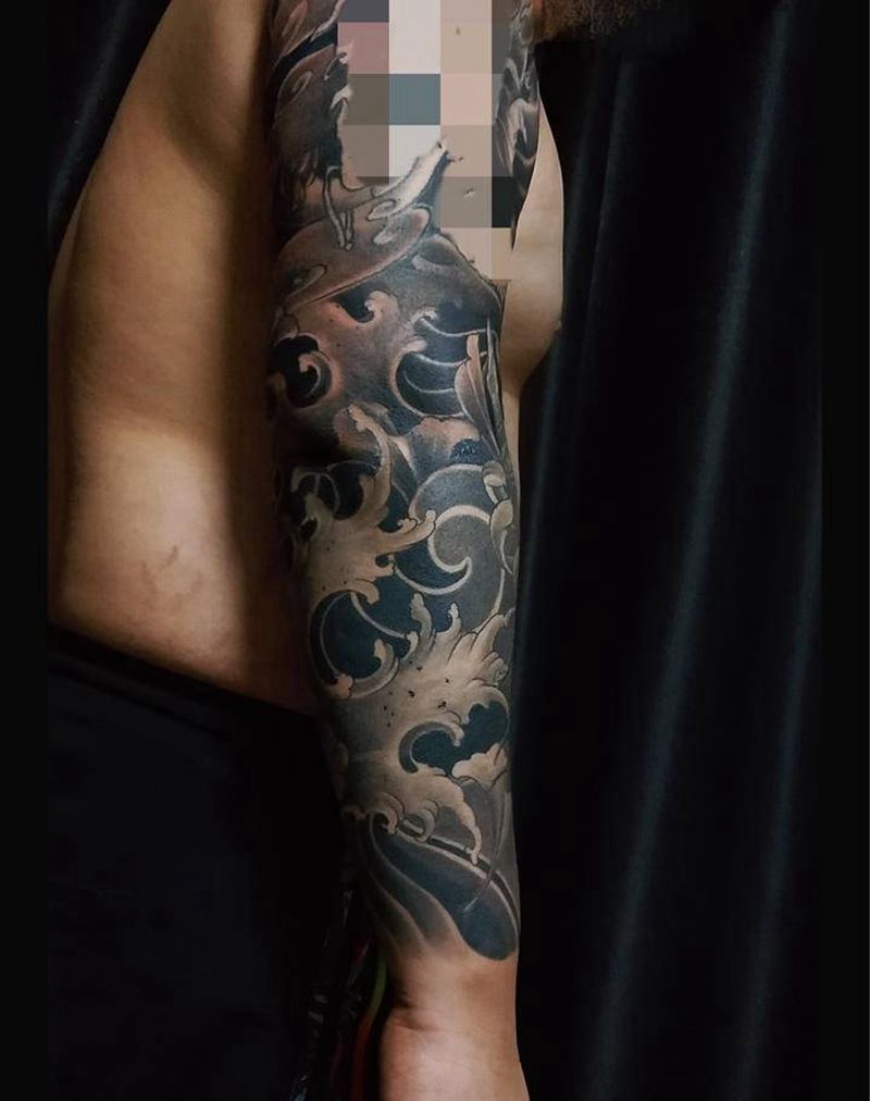 接花臂!纹身图片_手臂新传统纹身图案