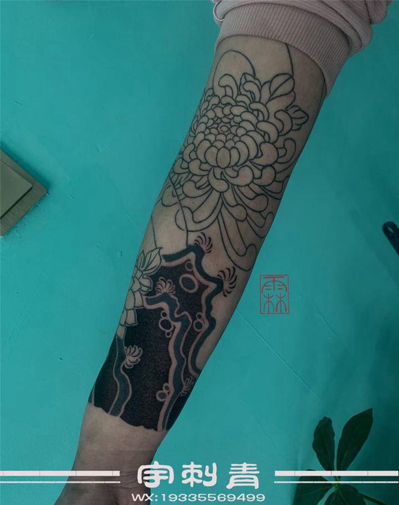 花臂进行中纹身图片_老传统纹身图案
