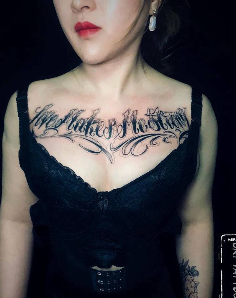 花体字纹身图片_胸部花体字纹身图案