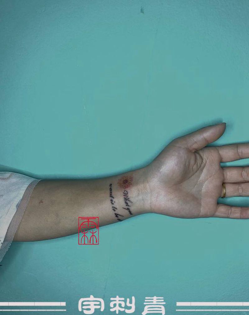 英文纹身图片_手部纹身图案