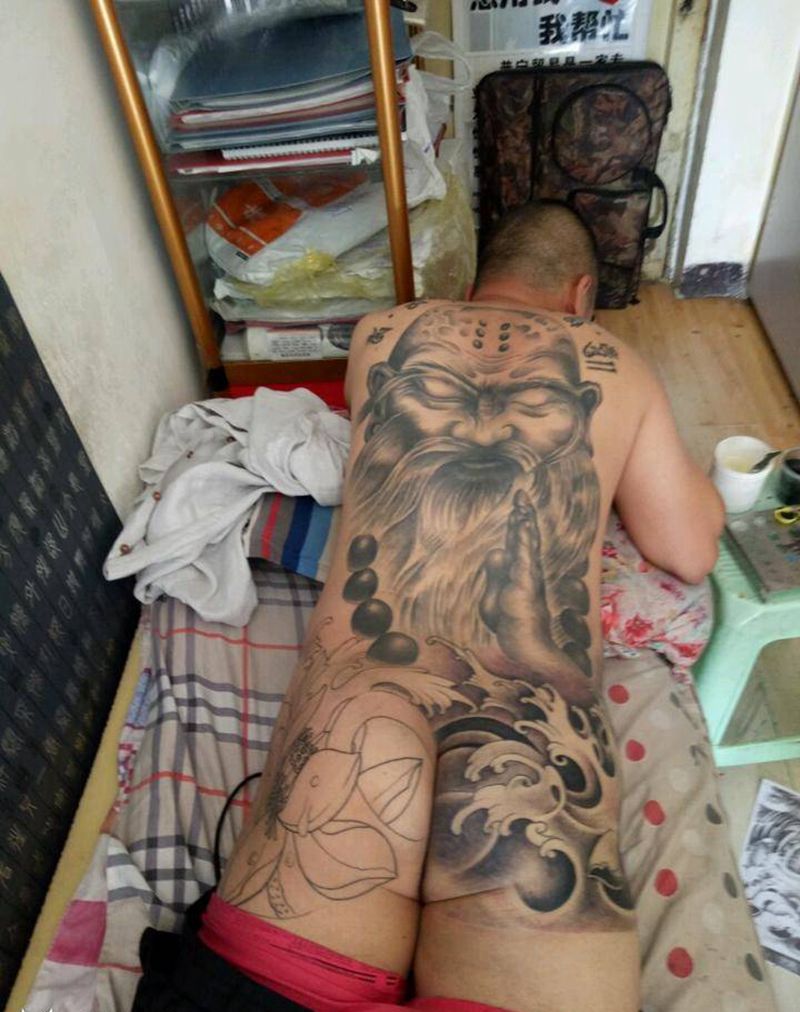 目中无人纹身图片