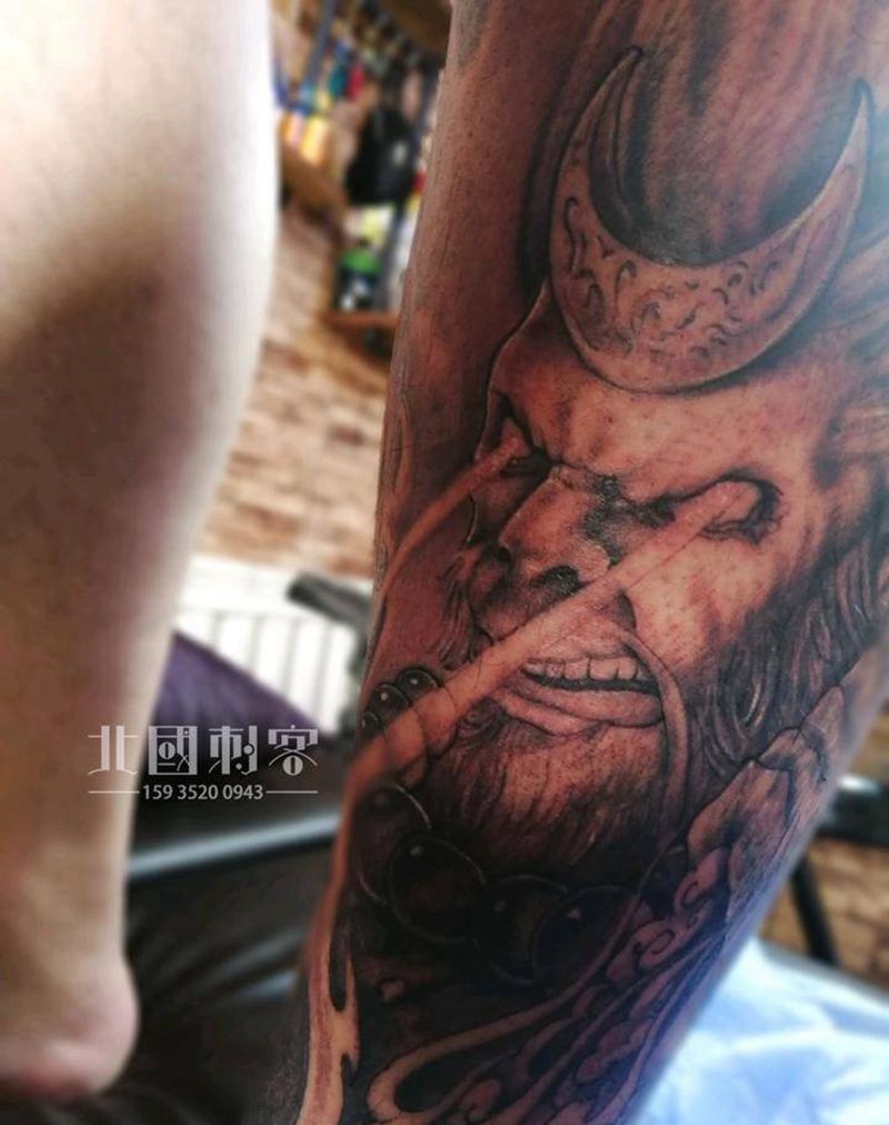 魔化悟空纹身图片_脚部腿部老传统新传统悟空大圣斗战胜佛纹身图案