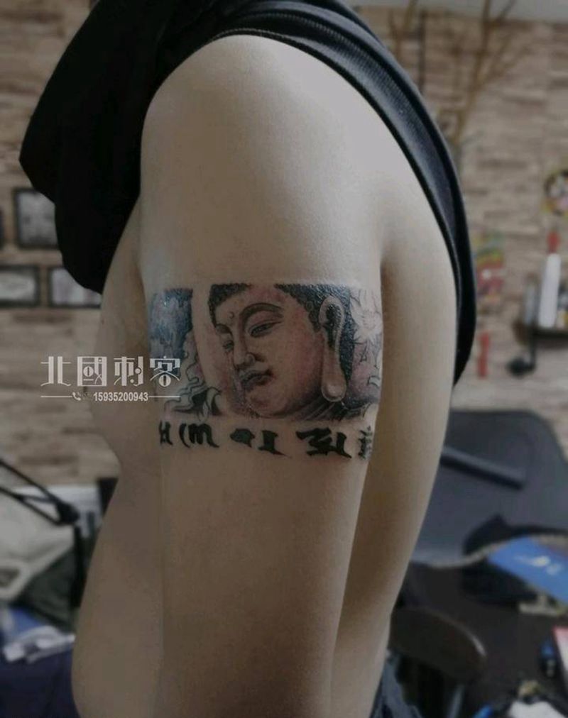 臂环 佛纹身图片_手臂新传统老传统纹身图案